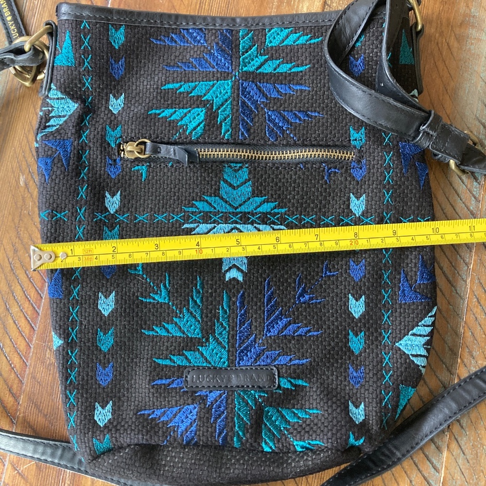 Women’s Lucky Brand Bucket Crossbody Bag Embroidered - Picture 7 of 8